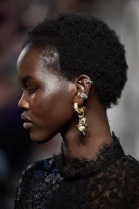 Ear cuff bijou tendance printemps été 2024